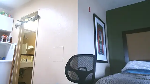 Snapshot of bobbiebone1@xh chatting on February 5, 2026, 8:02 pm bobbiebone1xh online show from February 5, 2026, 8:02 pm