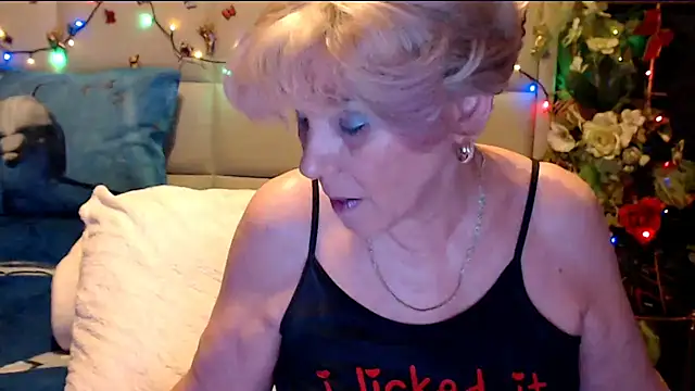 HappyWomanOn online show from February 26, 2026, 10:25 am