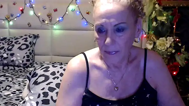 HappyWomanOn online show from July 19, 2026, 9:13 am