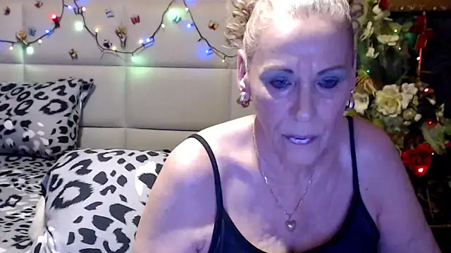 HappyWomanOn online show from July 21, 2026, 9:00 am