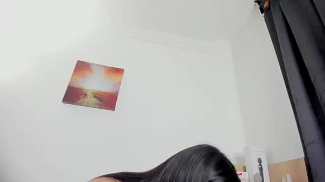 nia  white online show from May 24, 2026, 2:16 am