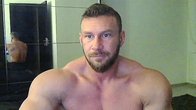 Snapshot of muscularkevin chatting on February 18, 2025, 4:37 am muscularkevin online show from February 18, 2025, 4:37 am