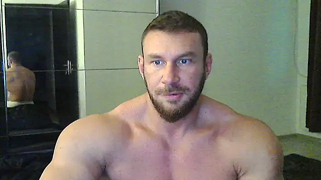 Snapshot of muscularkevin chatting on November 16, 2025, 2:00 pm muscularkevin online show from November 16, 2025, 2:00 pm