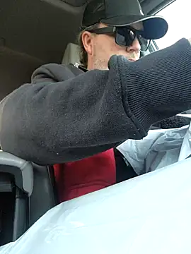 Hotredheadandtoungelasher online show from January 6, 2025, 10:26 pm