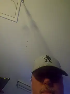 Hotredheadandtoungelasher online show from November 2, 2025, 2:52 pm