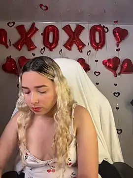 Snapshot of Irisweet_ chatting on February 11, 2026, 10:53 am Irisweet online show from February 11, 2026, 10:53 am