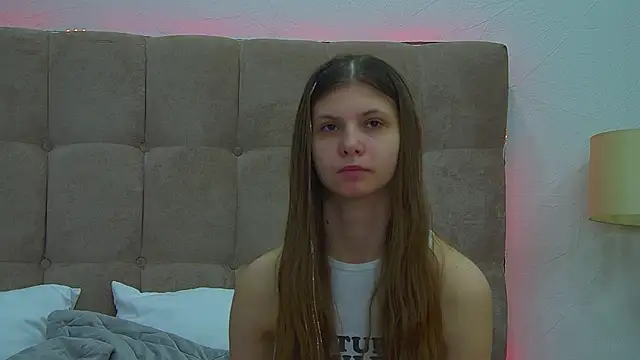 Snapshot of AudreyBarlow chatting on February 8, 2025, 7:48 am AudreyBarlow online show from February 8, 2025, 7:48 am