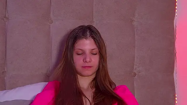 Snapshot of AudreyBarlow chatting on March 1, 2025, 3:38 pm AudreyBarlow online show from March 1, 2025, 3:38 pm