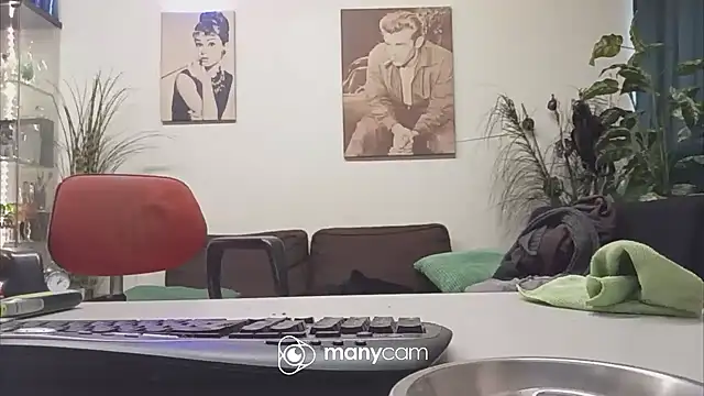 der dino30 online show from February 7, 2025, 8:55 am