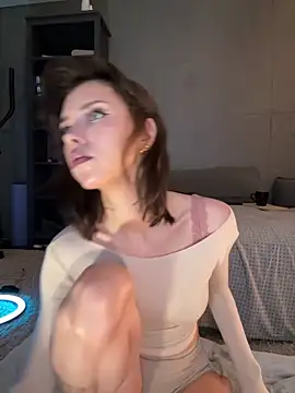 Bastet online show from April 12, 2026, 7:08 pm