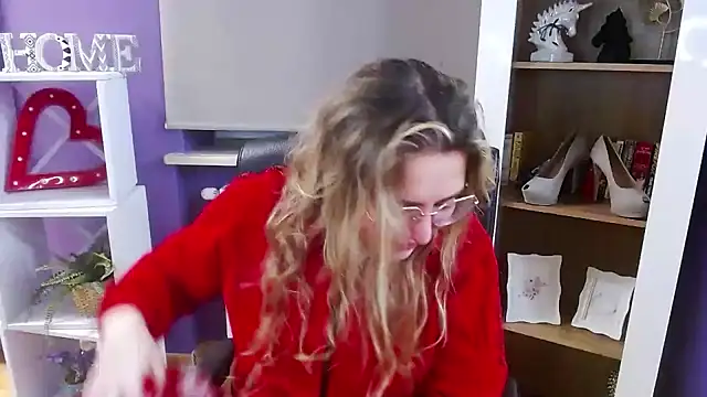 Zoey Erotic online show from January 19, 2026, 5:33 am