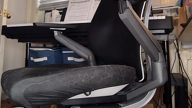 tinypenisnyc online show from September 23, 2025, 7:28 pm