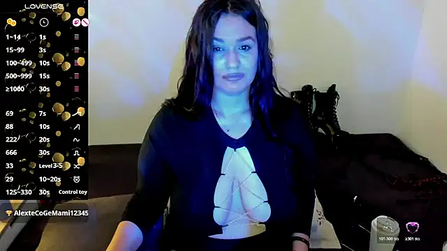 Snapshot of Laura_sinner chatting on June 6, 2026, 7:29 pm Laura sinner online show from June 6, 2026, 7:29 pm