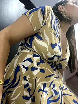 Snapshot of Kataliina chatting on September 22, 2025, 8:44 pm Kataliina online show from September 22, 2025, 8:44 pm