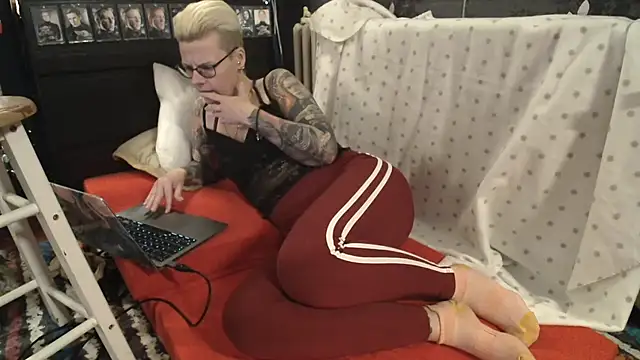 MaryG online show from January 20, 2025, 9:01 pm