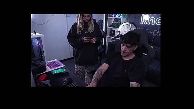 Snapshot of Elnonoykeila77 chatting on September 19, 2025, 4:40 pm Elnonoykeila77 online show from September 19, 2025, 4:40 pm