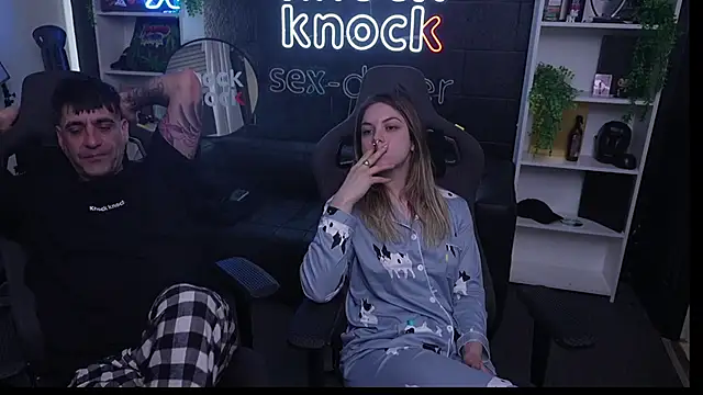 Snapshot of Elnonoykeila77 chatting on September 20, 2025, 4:08 pm Elnonoykeila77 online show from September 20, 2025, 4:08 pm