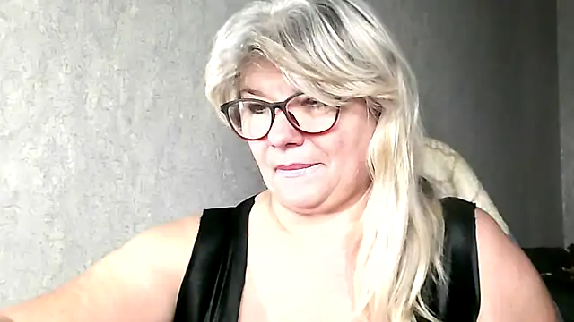 Diana 49 online show from December 3, 2025, 10:52 pm