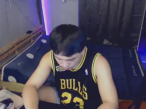 Snapshot of princeJayX chatting on May 9, 2026, 3:34 am princeJayX online show from May 9, 2026, 3:34 am