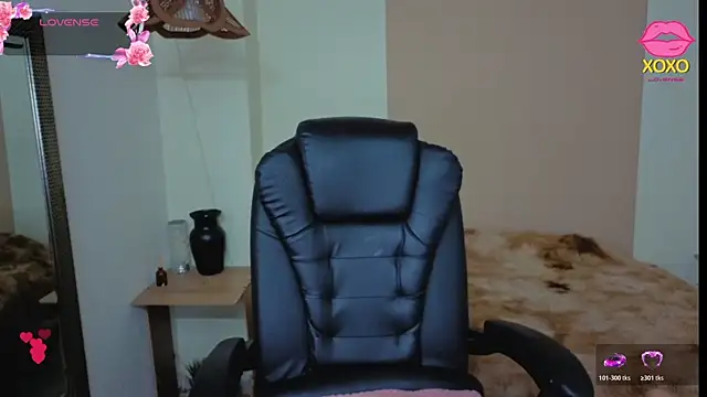 AnisiaFarina online show from December 3, 2025, 11:19 am