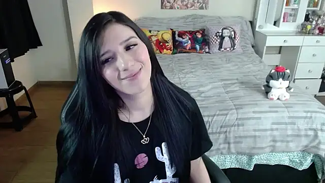 Snapshot of kittykat18x chatting on February 1, 2026, 2:21 am kittykat18x online show from February 1, 2026, 2:21 am