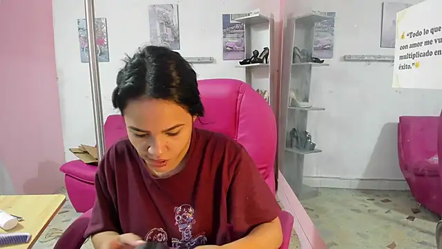 CAMILA--REY online show from November 20, 2025, 12:05 pm