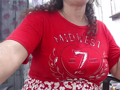 heyline milf online show from December 27, 2024, 11:10 pm