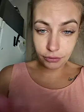 Keli Jessi online show from October 19, 2025, 6:19 pm