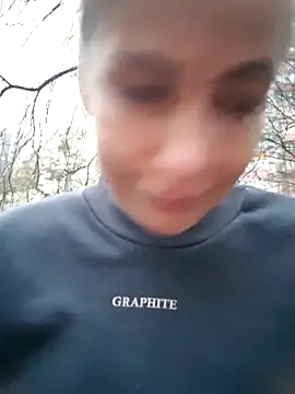 Keli Jessi online show from November 17, 2025, 2:23 pm