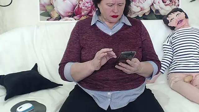 FlaviaSquirts online show from February 19, 2025, 8:55 am