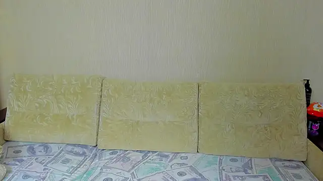 Little Sweet Kittens online show from December 5, 2024, 11:07 pm