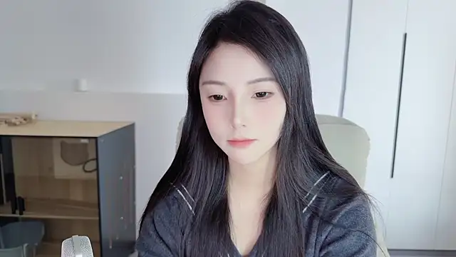 HaagenDazs  online show from March 19, 2026, 3:43 am