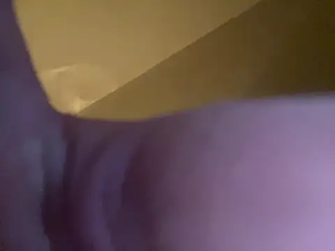 boilinghot123 online show from October 13, 2025, 9:37 pm