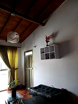 LunaZambrano online show from February 26, 2026, 2:16 pm