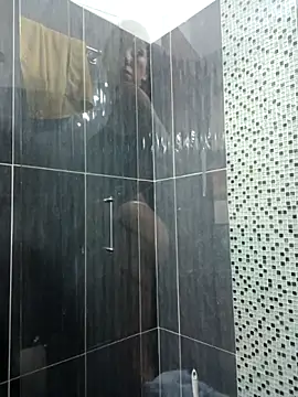 LunaZambrano online show from February 28, 2026, 2:51 pm