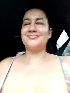 Snapshot of keilymadam chatting on October 14, 2025, 12:17 pm keilymadam online show from October 14, 2025, 12:17 pm