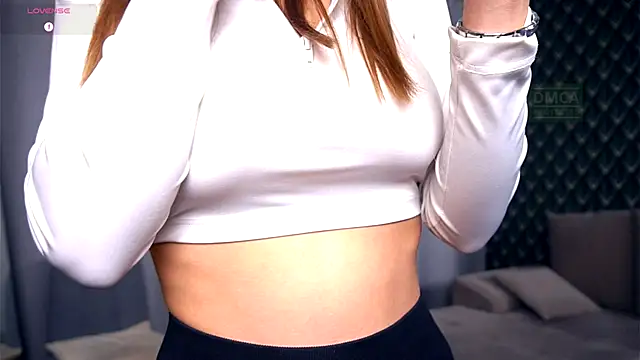 AmmyScotch online show from December 15, 2025, 4:17 am