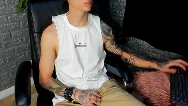 Dmtry6 online show from November 12, 2025, 9:03 pm