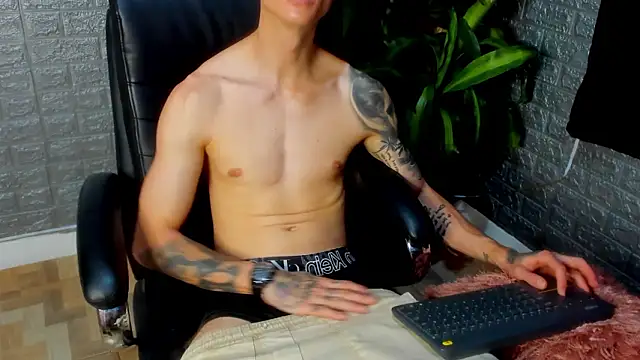 Snapshot of Dmtry6 chatting on February 19, 2026, 3:52 pm Dmtry6 online show from February 19, 2026, 3:52 pm