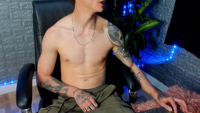 Snapshot of Dmtry6 chatting on February 20, 2026, 10:10 pm Dmtry6 online show from February 20, 2026, 10:10 pm