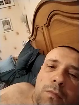 manubm03 online show from November 30, 2025, 7:56 am