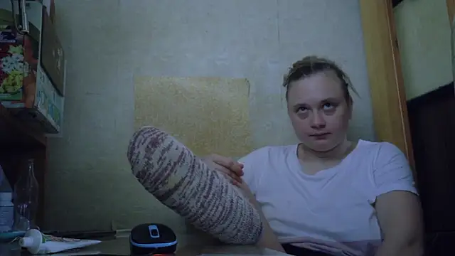 Snapshot of FrumCake chatting on March 23, 2026, 7:34 am FrumCake online show from March 23, 2026, 7:34 am