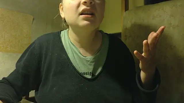 Snapshot of FrumCake chatting on April 12, 2026, 7:08 pm FrumCake online show from April 12, 2026, 7:08 pm