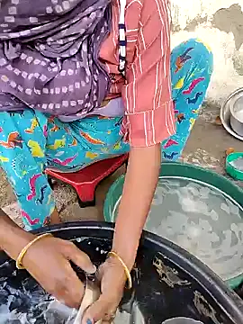 Shreya-Shetty09 online show from February 7, 2025, 2:50 am