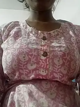 Shreya-Shetty09 online show from February 15, 2025, 2:33 pm