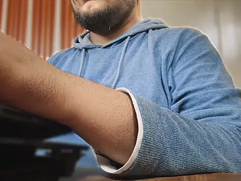 Snapshot of A4h_odin1 chatting on September 29, 2025, 7:24 am A4h odin1 online show from September 29, 2025, 7:24 am