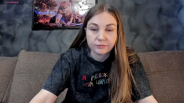 Snapshot of CassieMils chatting on February 22, 2025, 8:18 am CassieMils online show from February 22, 2025, 8:18 am