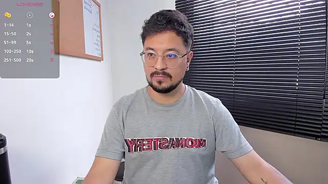 Snapshot of DaviidEvans_ chatting on December 15, 2024, 2:16 pm DaviidEvans online show from December 15, 2024, 2:16 pm