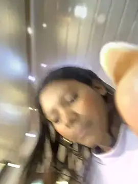 Tayra Siny online show from January 22, 2025, 4:02 pm