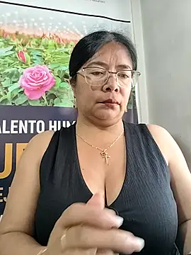   valentina18 online show from March 26, 2026, 1:06 pm